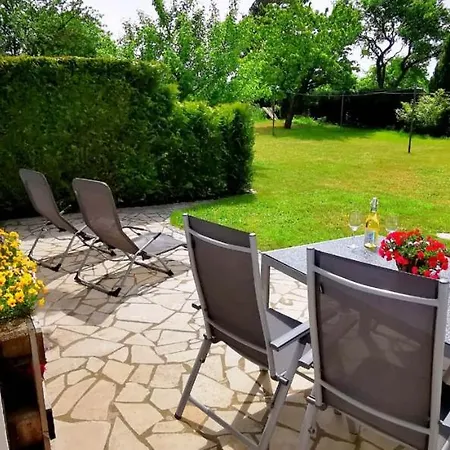 Prázdninový dům Ostseebrise Usedom Im Gruenen Familienfreundlich Ruhig Parkplatz Terrasse Kamin Karlshagen