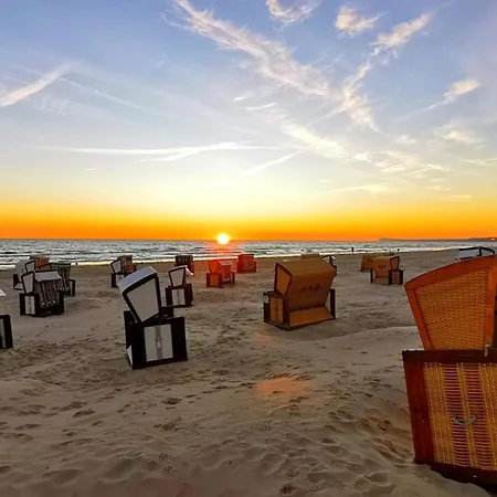 Ostseebrise Usedom Im Gruenen Familienfreundlich Ruhig Parkplatz Terrasse Kamin * Karlshagen