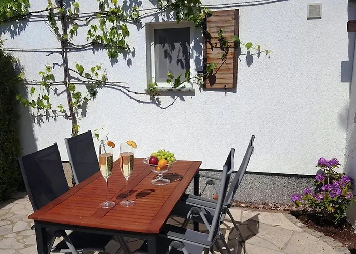 Prázdninový dům Ostseebrise Usedom Im Gruenen Familienfreundlich Ruhig Parkplatz Terrasse Kamin