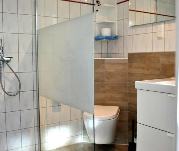 Ostseebrise Usedom Im Gruenen Familienfreundlich Ruhig Parkplatz Terrasse Kamin * Karlshagen